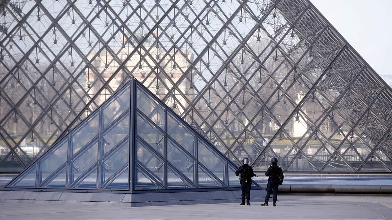 Louvre