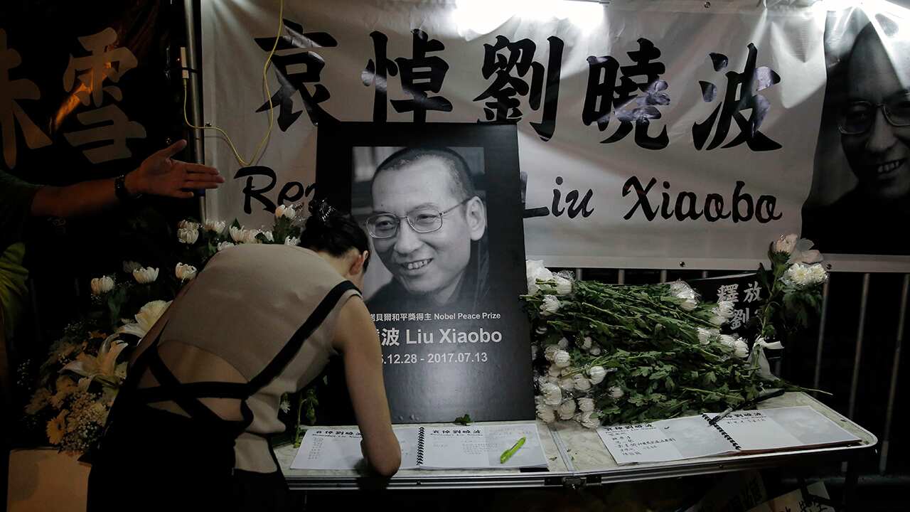 Xiaobo 
