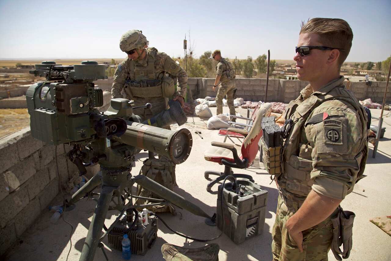 US Army soldiers a few miles from the frontline, in the village of Abu Ghaddur, east of Tal Afar, Iraq, 20th Aug 2017.