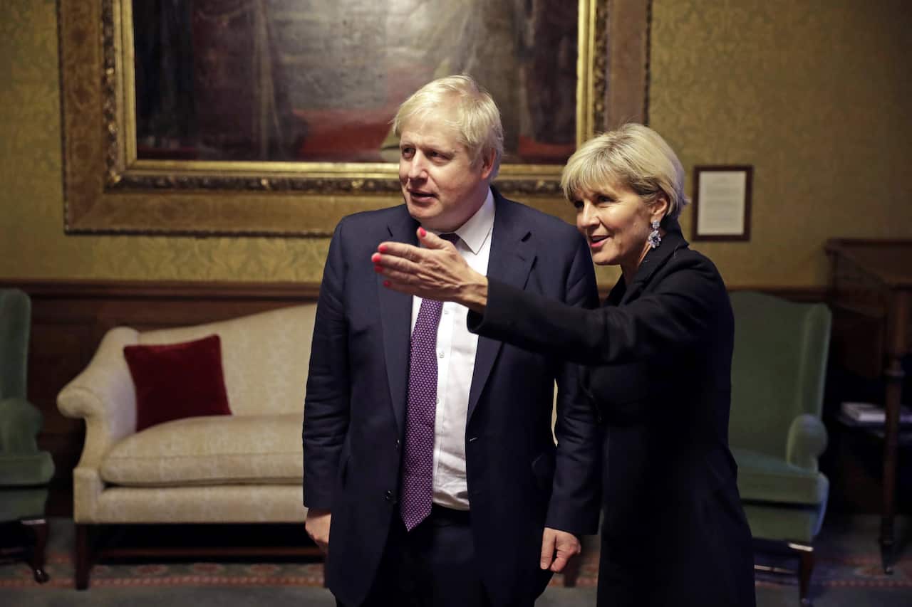 Then Foreign Ministers Boris Johnson and Julie Bishop.