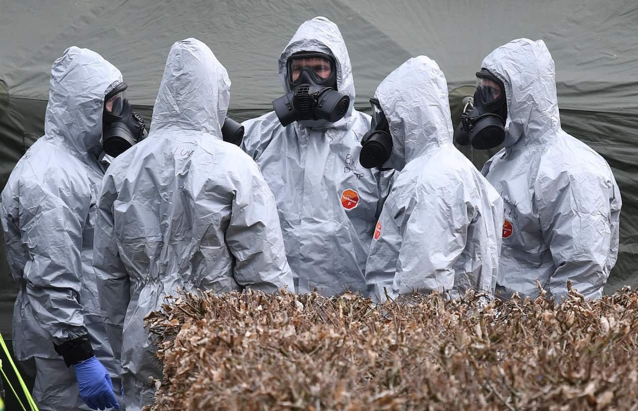 UK agents deal with nerve agent