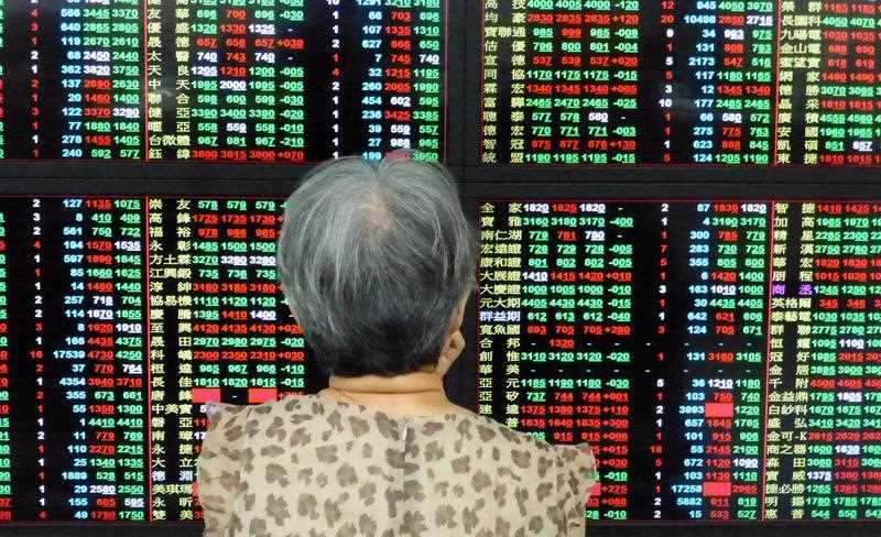Asian stocks tumbled last month following large overnight loss on Wall Street due to political uncertainty in Italy.