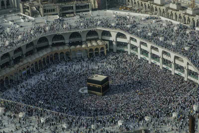 Muslim pilgrims perform the farewell circling of the Kaaba, the cubic building at the Grand Mosque, marking the end of hajj pilgrimage in the Muslim holy city of Mecca, Saudi Arabia, Thursday, Aug. 16, 2018.