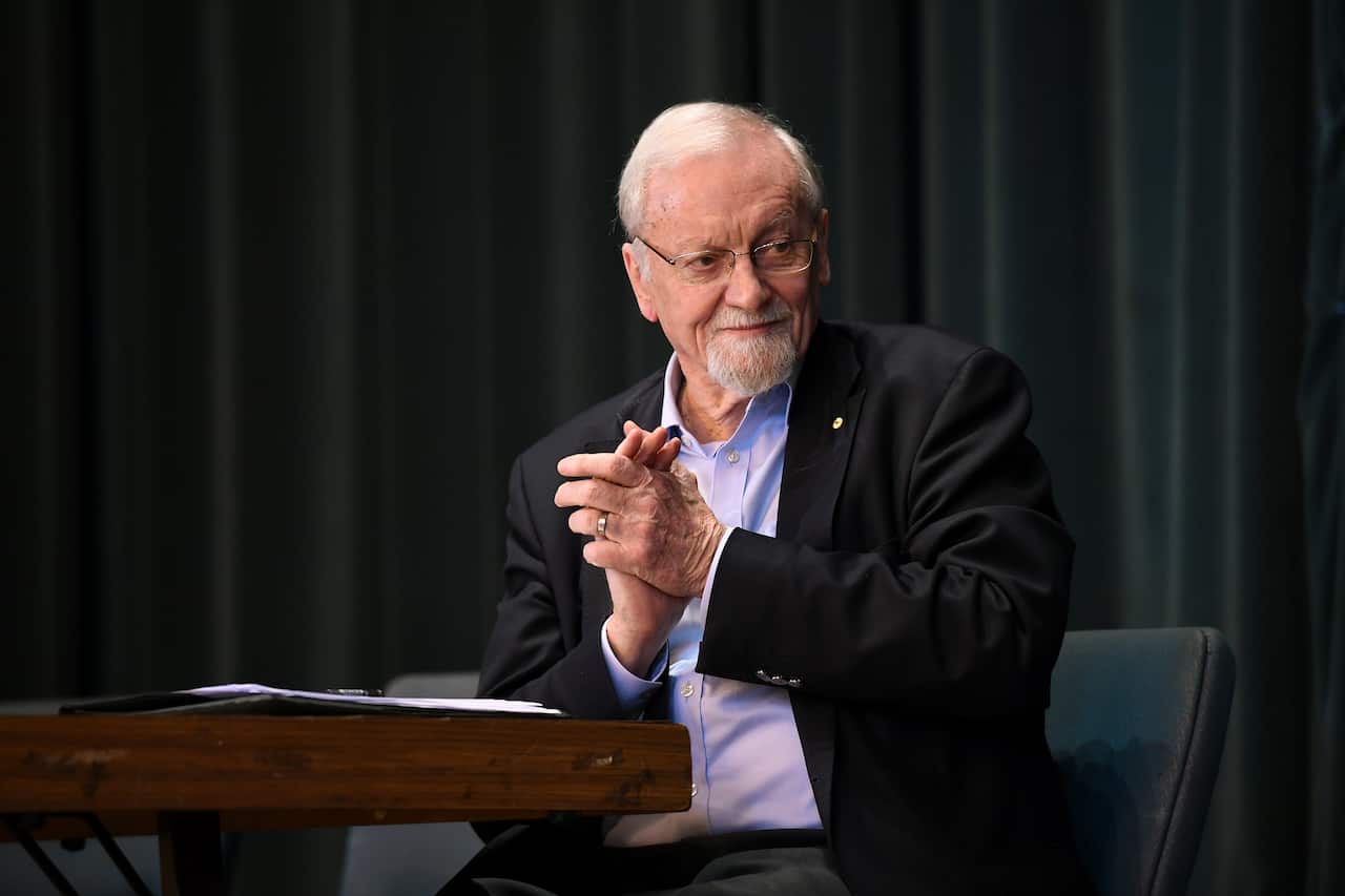 Former Australian foreign minister Gareth Evans seen onstage ahead of delivering the annual Tom Uren AC Lecture at Petersham Town Hall in Sydney, Sunday, December 2, 2018. (AAP Image/Joel Carrett) NO ARCHIVING