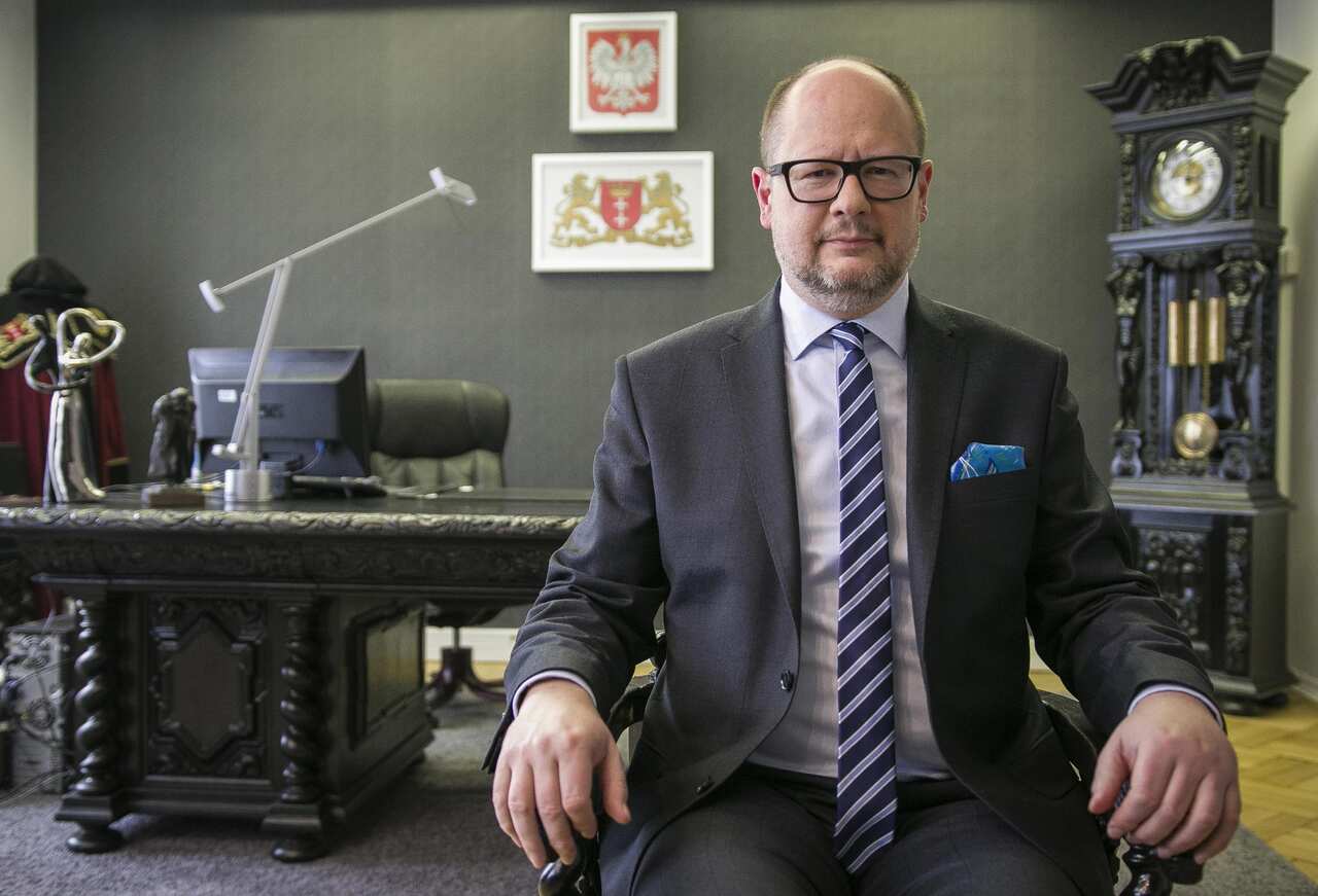 Gdansk Mayor Pawel Adamowicz has died on after being stabbed while on stage at a charity event in Poland. 