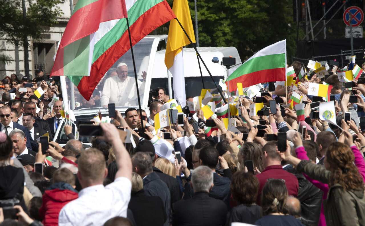 Pope Francis arrives to celebrate Holy Mass on Knyaz Alexander I Square in Sofia, Bulgaria