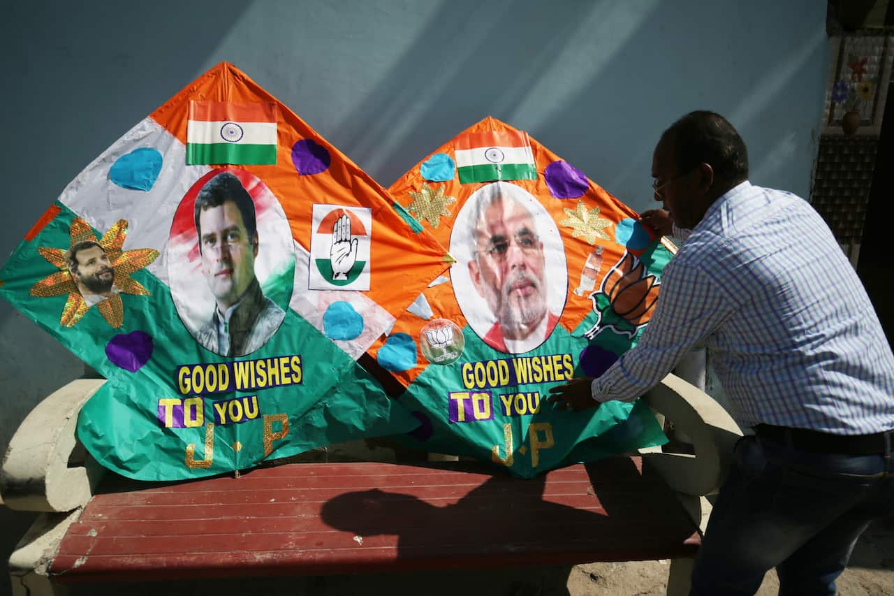 Kites featuring Indian Prime Minister Narendra Modi and Congress president Rahul Gandhi.