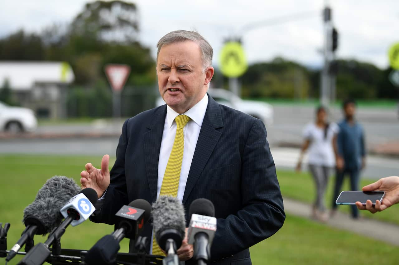 Opposition Leader Anthony Albanese says there's no rush to pass a drought package as the money is not slated to flow for 12 months. 