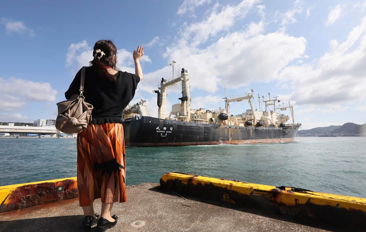 The whaling ship Nisshin Maru returns to port.