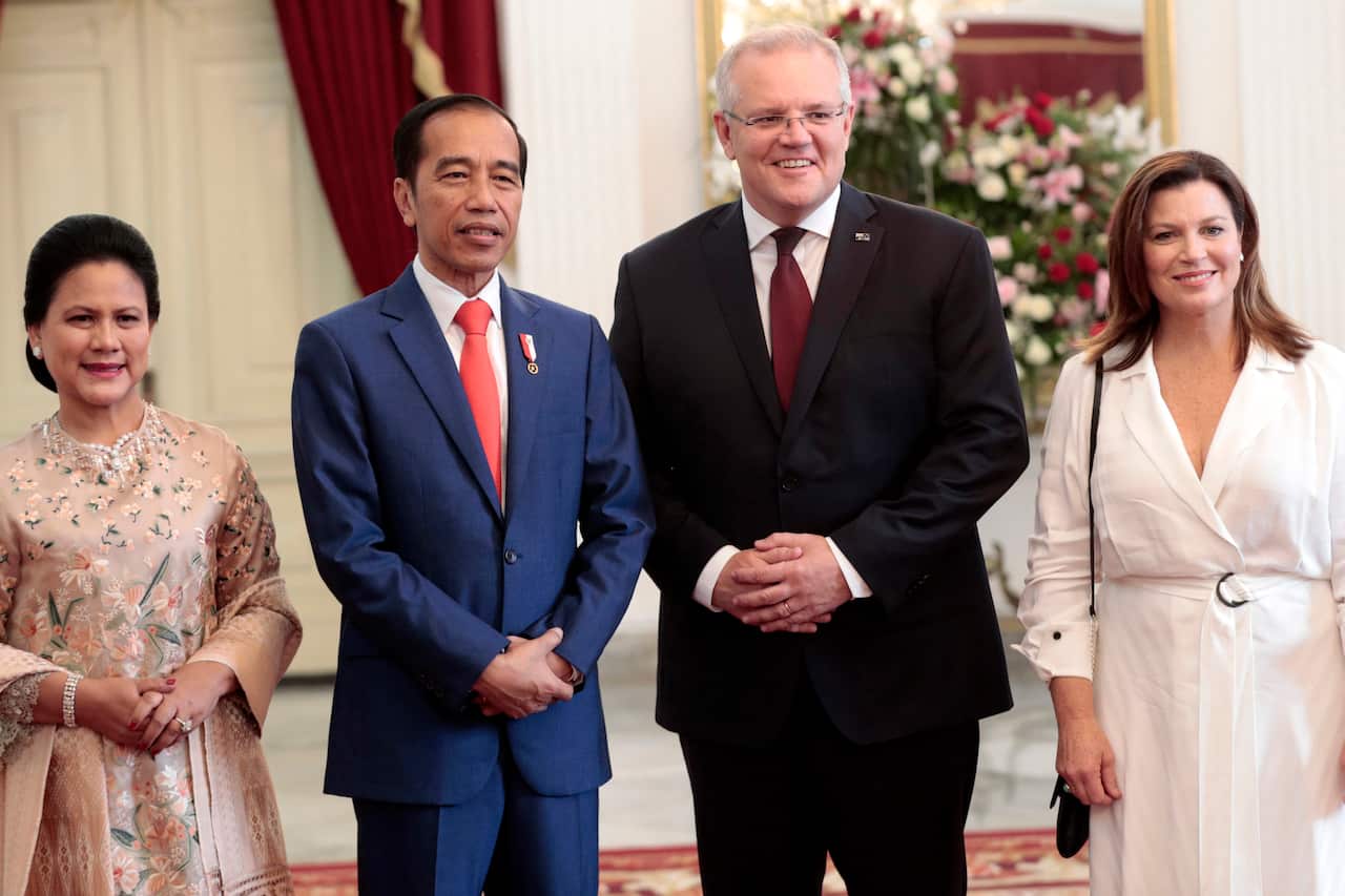 Indonesian President Joko Widodo and his wife Iriana meet with Prime Minister Scott Morrison and wife Jenny ahead of the inauguration ceremony. 