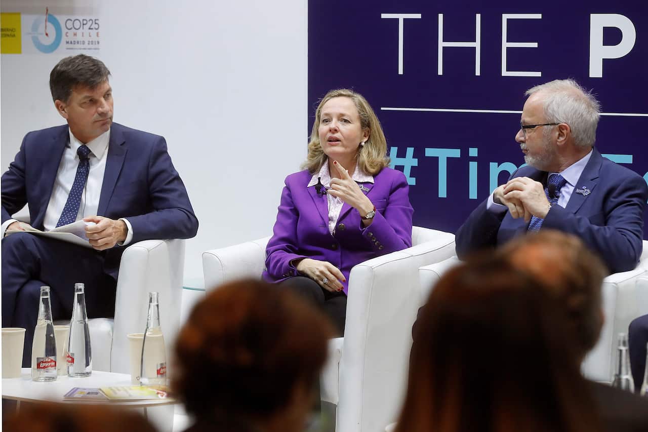 (L-R) Energy Minister, Angus Taylor, acting Spanish Economy Minister, Nadia Calvino, and President of the European Investment Bank (EIB), Werner Hoyer at COP25.