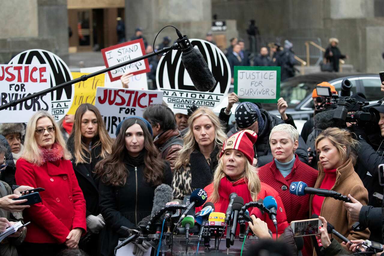 Rosanna Arquette speaks at a news conference outside a Manhattan courthouse after Harvey Weinstein arrived, Monday, 6 January, 2020, in New York. 