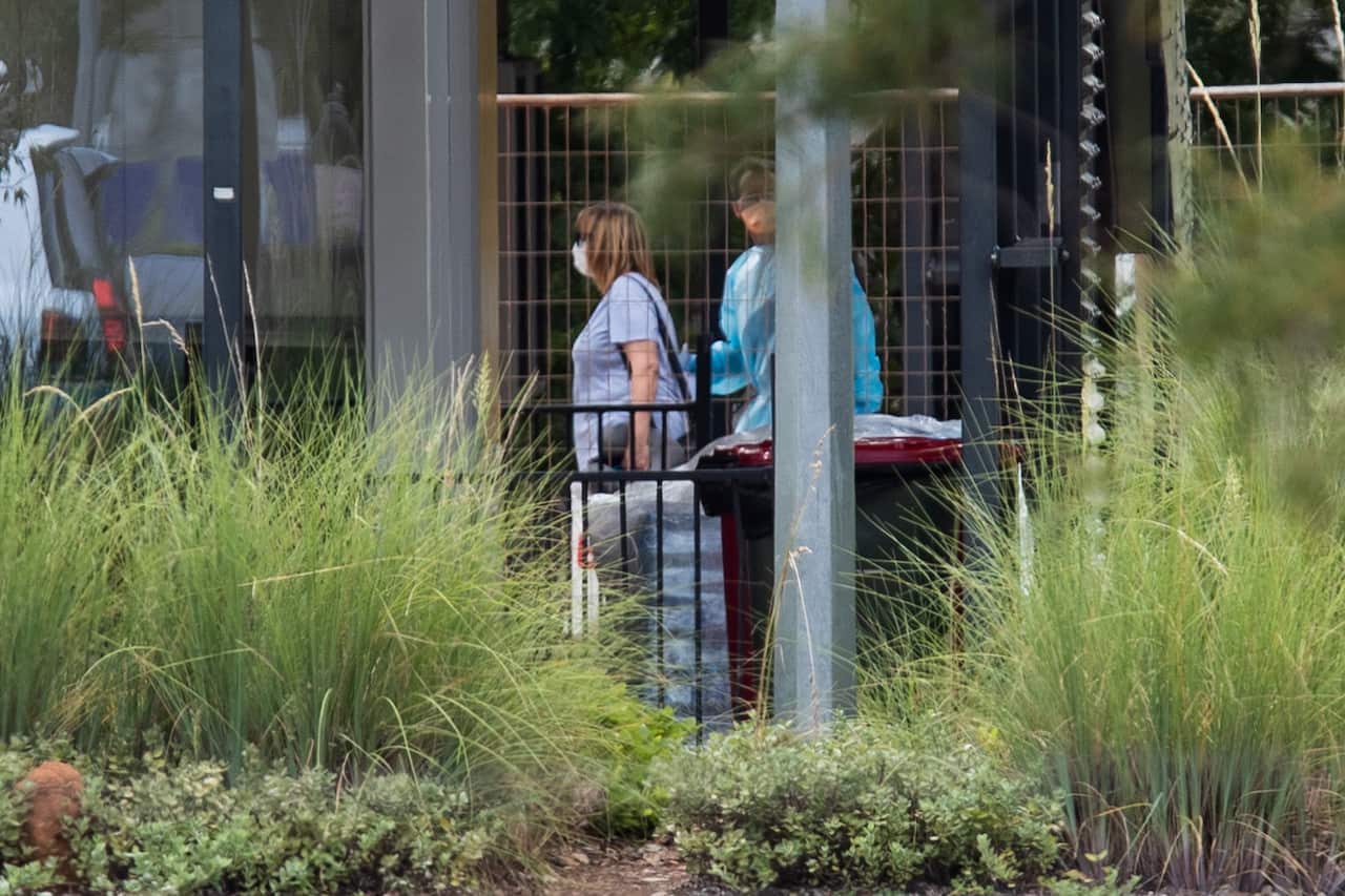 Australian evacuees, from the coronavirus-struck cruise ship Diamond Princess, arrive in Darwin.