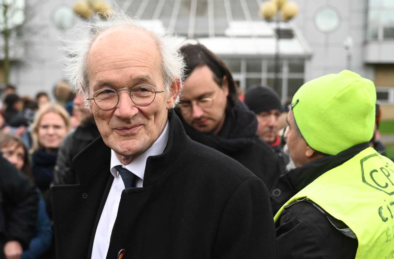 John Shipton, father of Wikileaks founder Julian Assange.