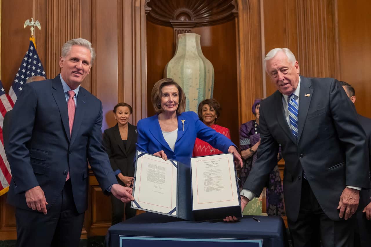 Democratic Speaker of the House Nancy Pelosi, poses with Republican Minority Leader Kevin McCarthy and Democratic Majority Leader Steny Hoyer