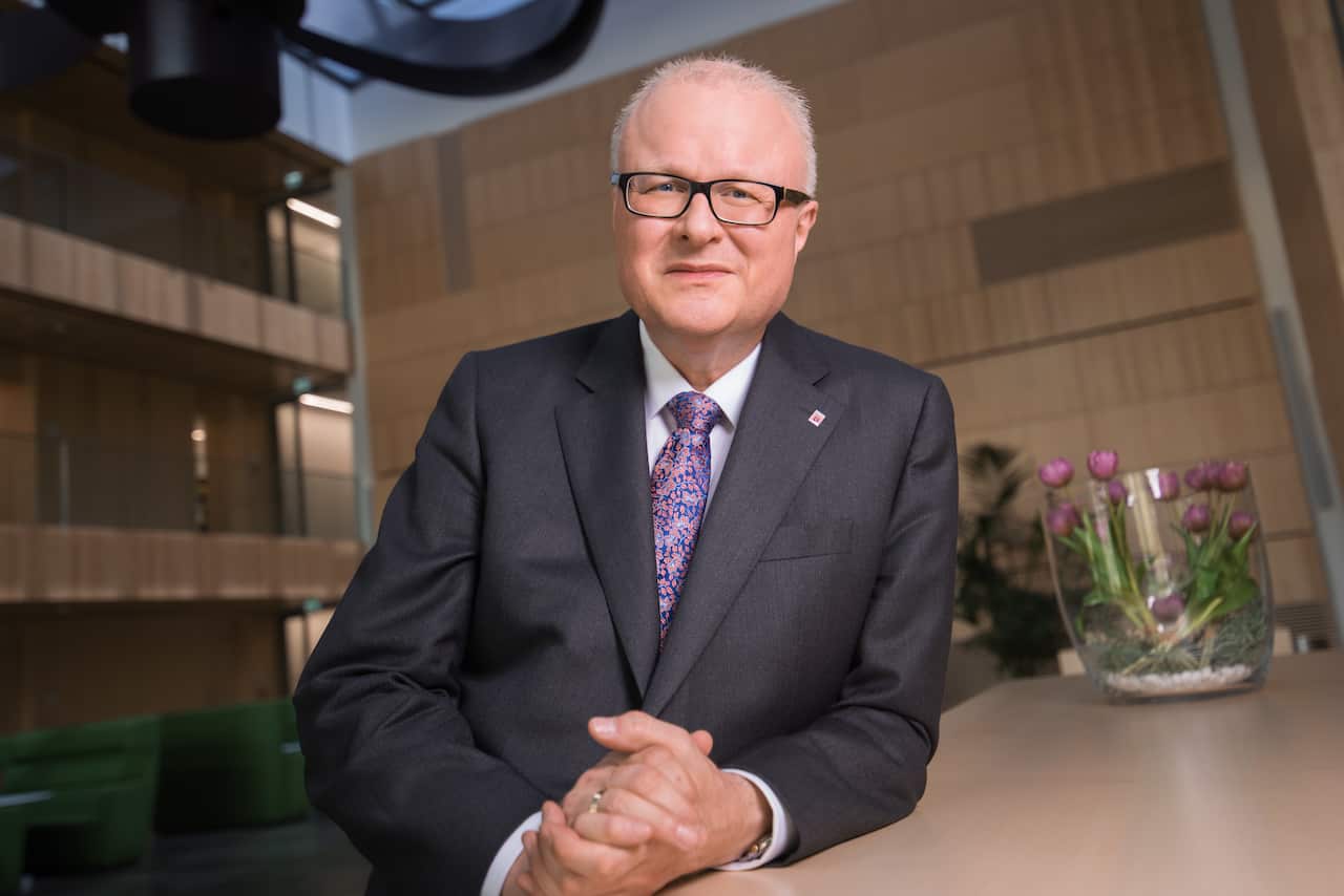 According to the Wiesbaden public prosecutor's office, the Minister of Finance of Hesse, Thomas Schaefer was found dead  on 28 March 2020.  