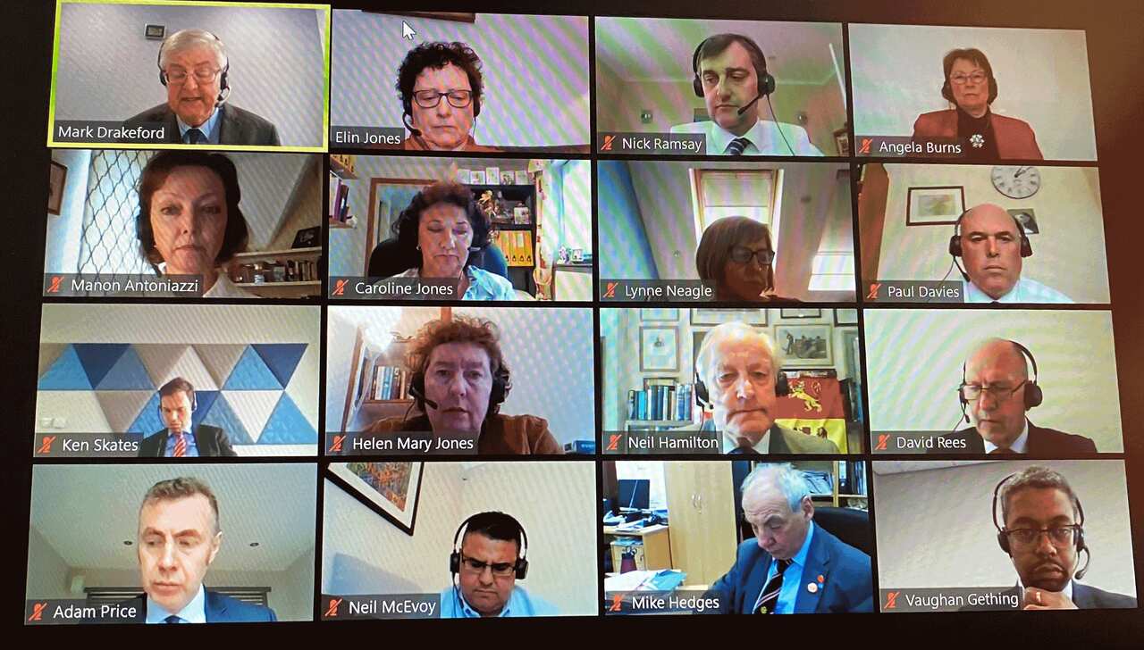 Even the Welsh Assembly of Assembly Members take part in the plenary session by Zoom.