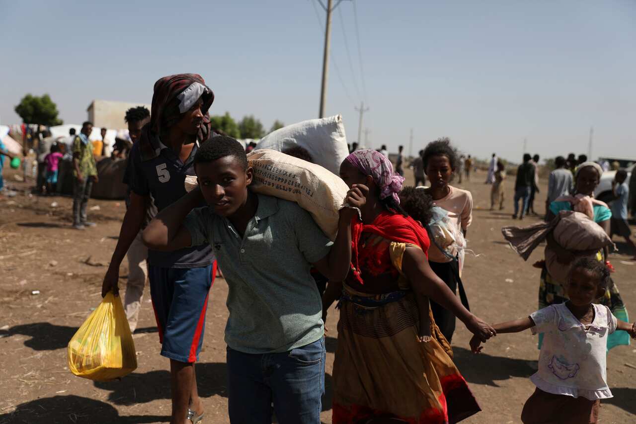 Ethiopia's defiant Tigray regional government has fired rockets at two airports in the neighbouring Amhara region as a deadly conflict threatens to spread.