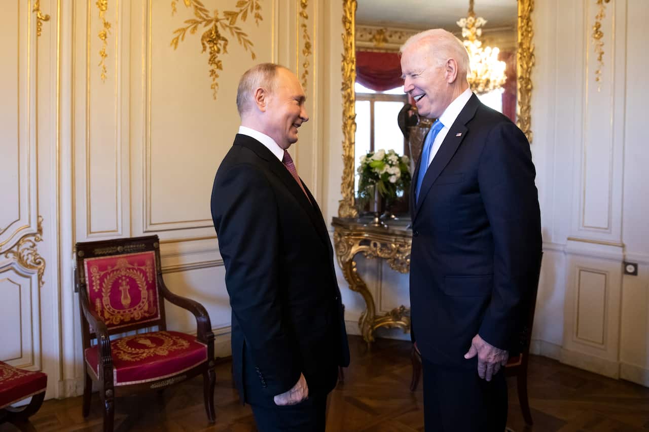Russian president Vladimir Putin, left, talks with U.S. President Joe Biden, right, during the U.S. - Russia summit in Geneva, Switzerland, 16 June, 2021. 
