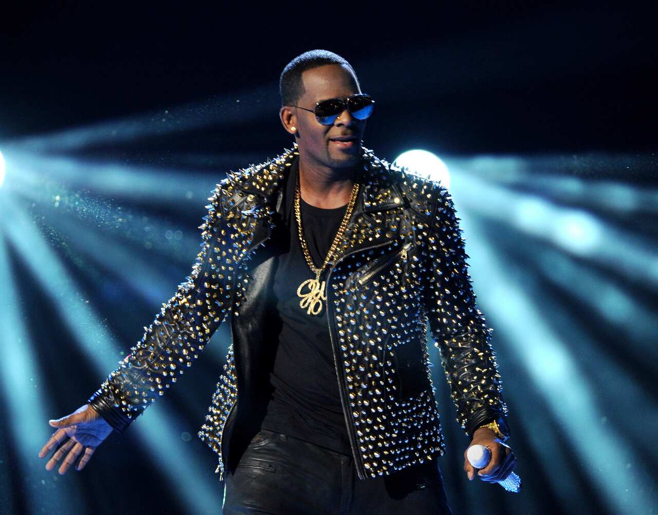 R. Kelly performs at the BET Awards at the Nokia Theatre on Sunday, June 30, 2013, in Los Angeles.