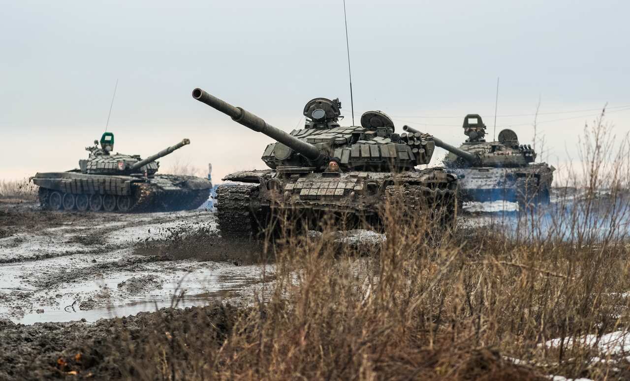 ROSTOV REGION, RUSSIA - FEBRUARY 3, 2022: T-72B3 tanks of the tank force of the Russian Western Military District conduct field firing at Kadamovsky Range. Erik Romanenko/TASS/Sipa USA