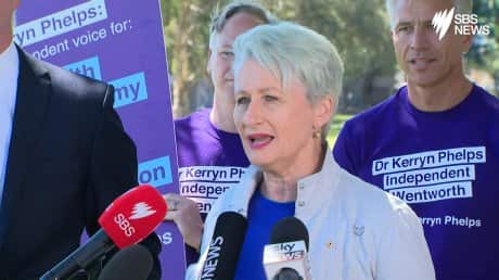 Independent Kerryn Phelps campaigning in Wentworth.