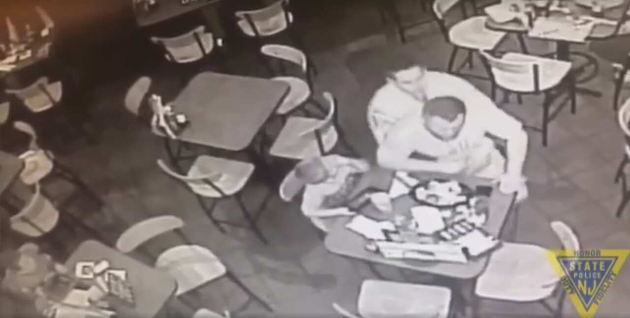 An off-duty police officer saves a choking man.