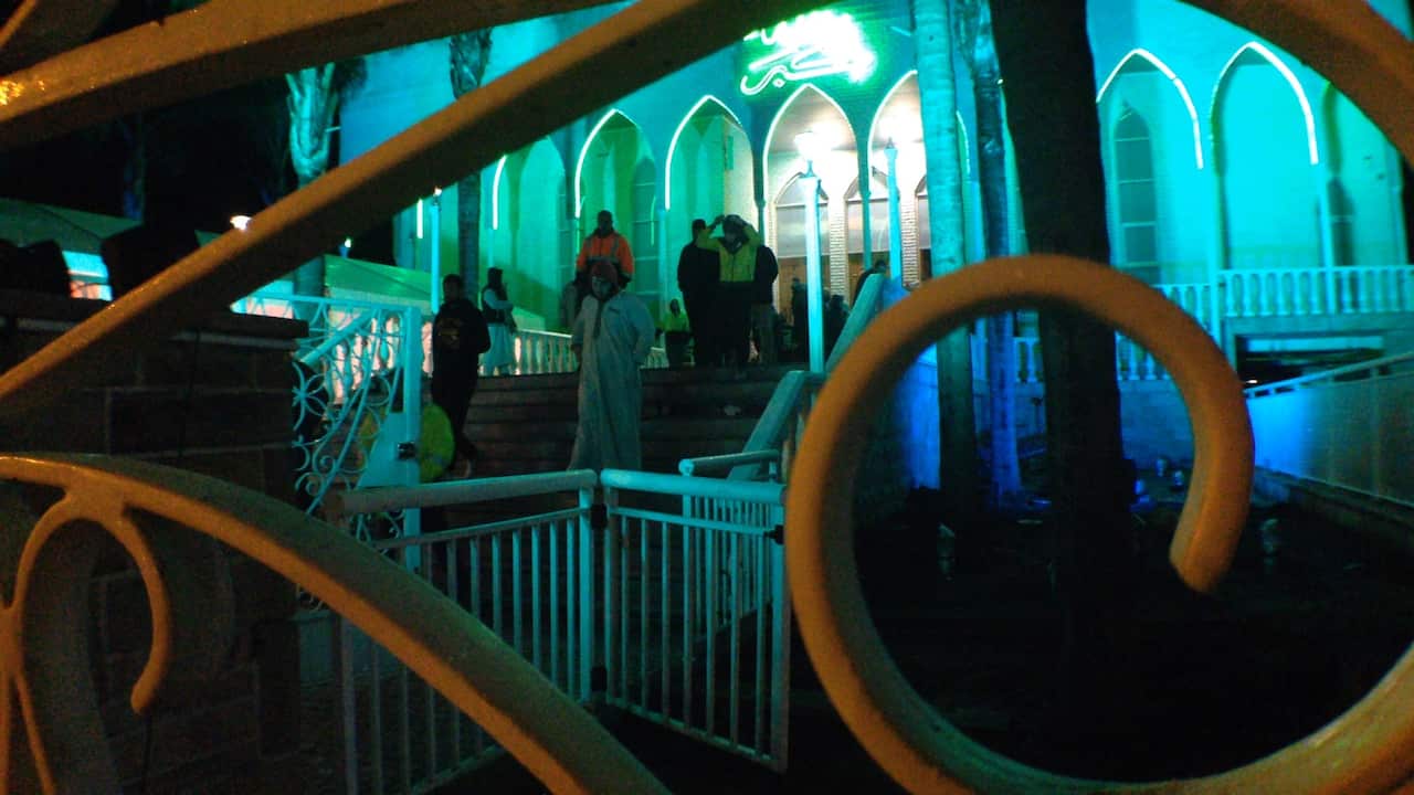 The end of morning prayers and the beginning of Ramadan in Sydney. (SBS)