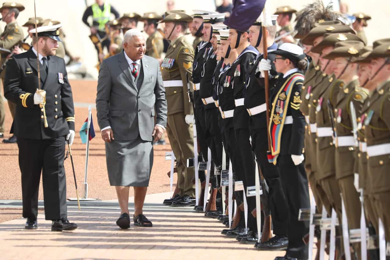 Frank Bainimarama, Fijian PM, skirt