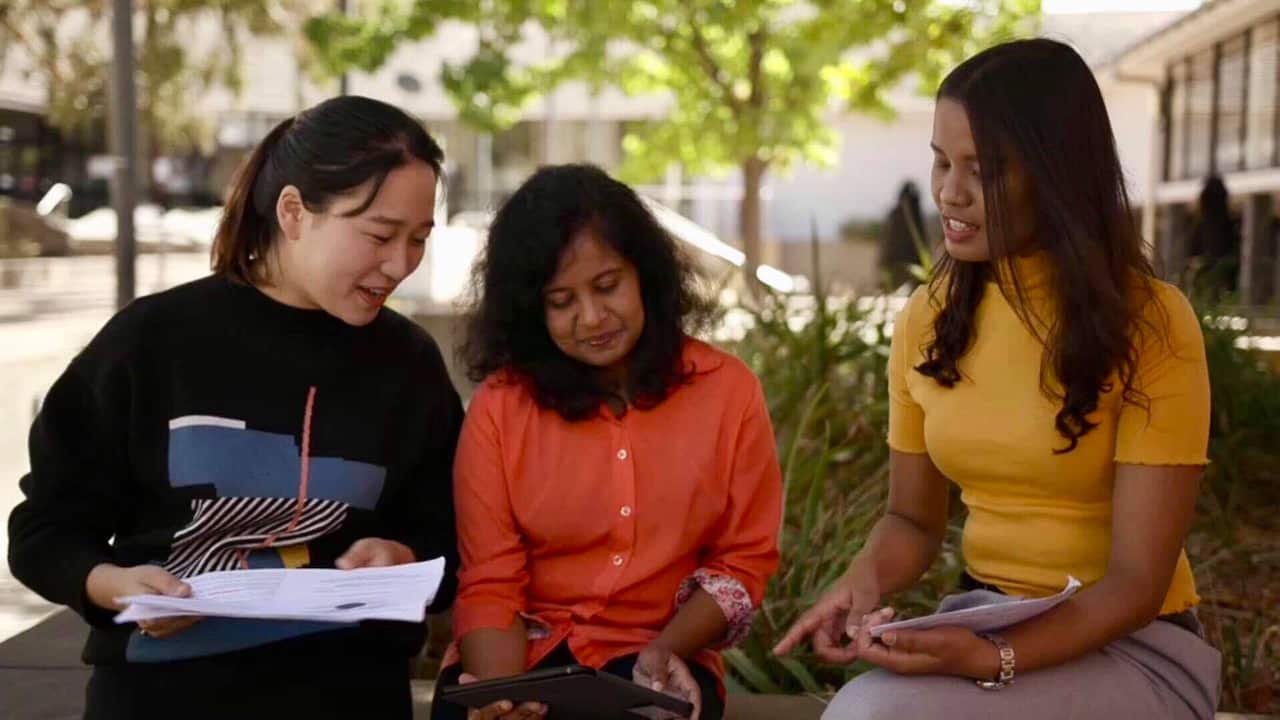 International students at New England University, Armidale.