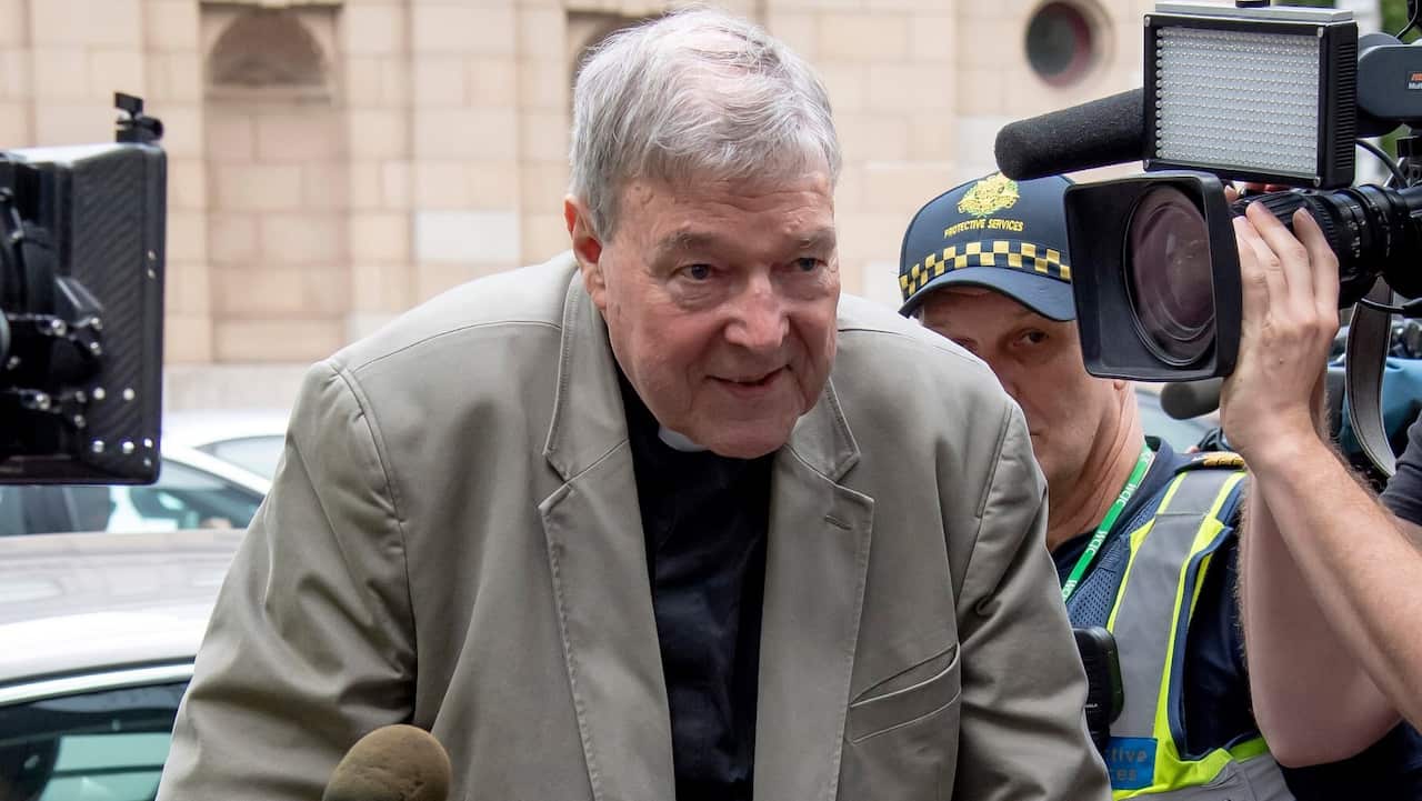 Pell arrives at the Court in Melbourne