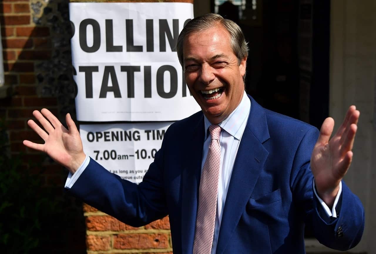 Brexit Party leader Nigel Farage called on the PM to drop his Brexit deal and embrace a clean break from the European Union.