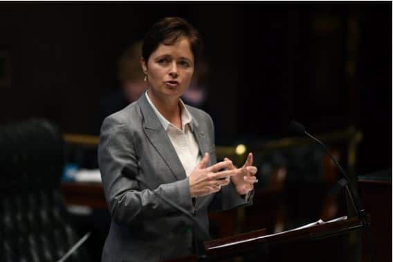 Tanya Davies says she will "disconnect" from the government unless major changes are made to the abortion legislation. AAP