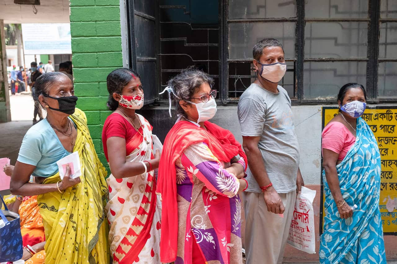 Covid19 testing is being done everywhere in India to trace the COVID19 Infected patients so as to curb the raising number of COVID19 infection. Photo by Sipa USA Dipayan Bose / SOPA Images/Sipa