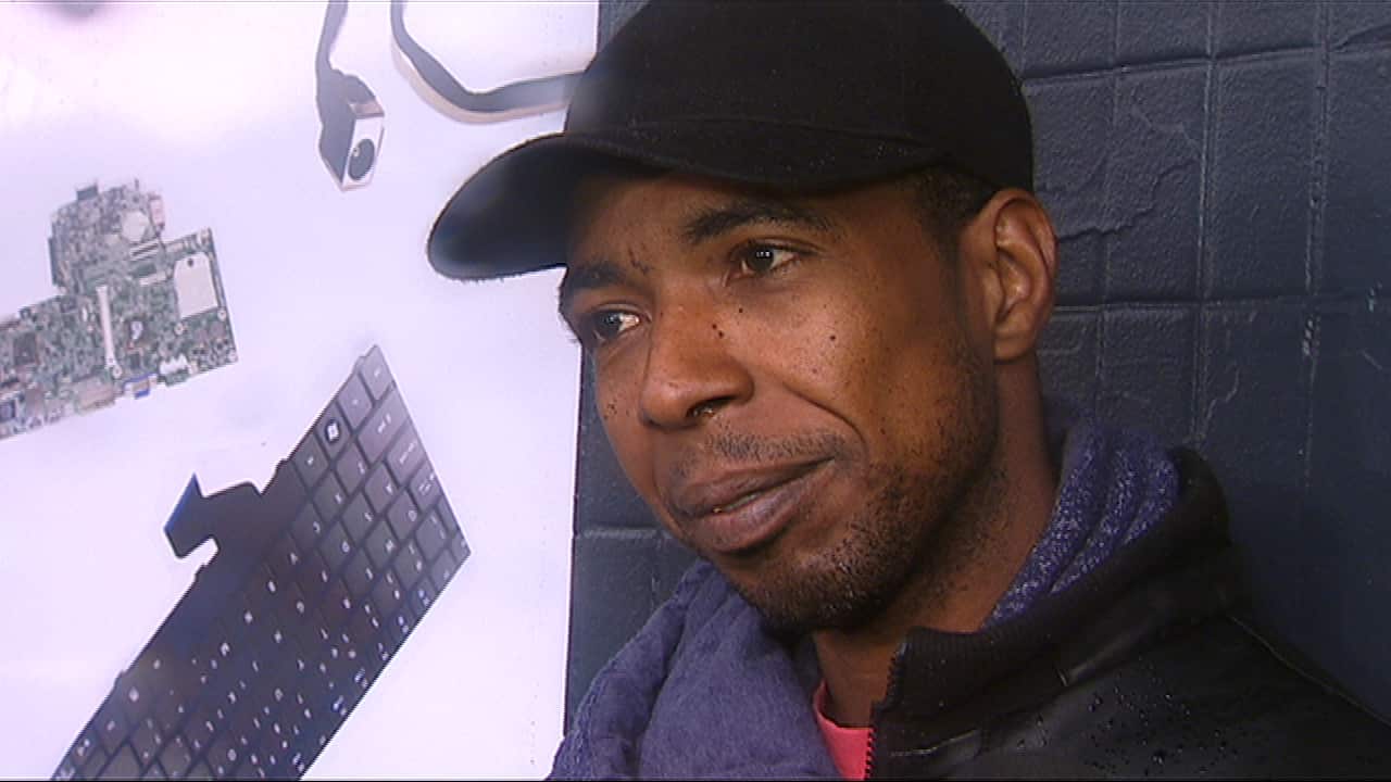 39-year-old Brazilian Nilson Dos Santos is a recent Australian citizen and has worked in Sydney as a barista for nine years. (SBS)