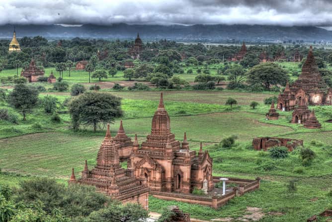  Old Bagan, looking towards the Ayeyarwady River