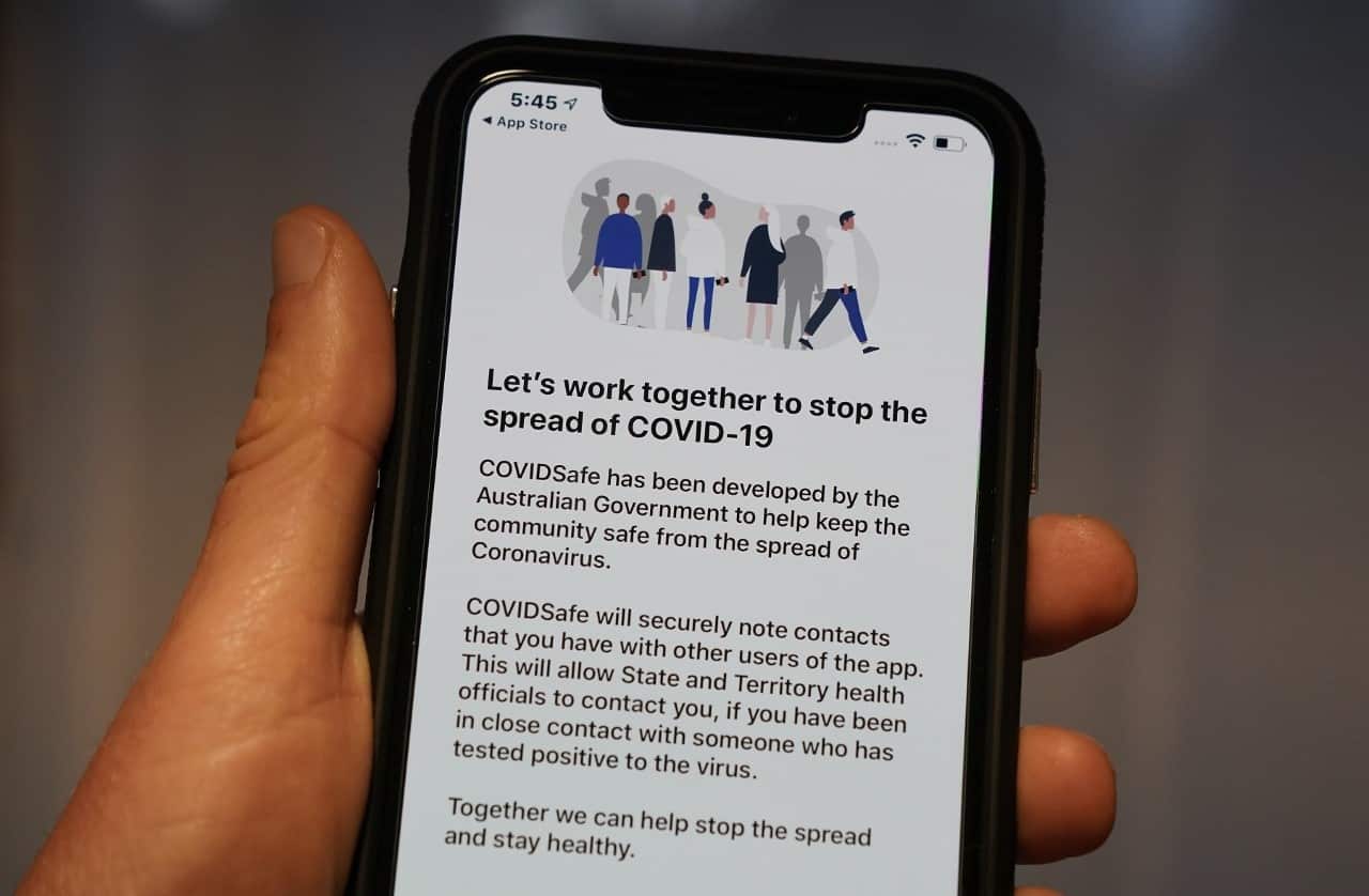 https://www.sbs.com.au/news/government-officials-admit-problems-with-covidsafe-app