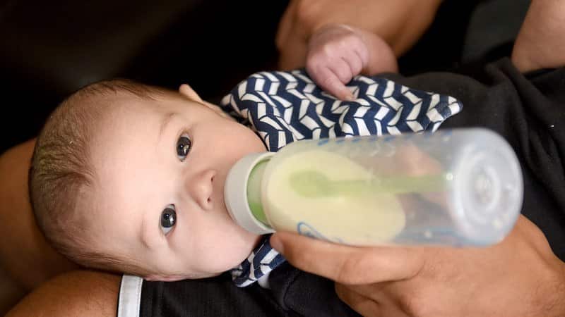 Chinese baby formula customers who buy Australian products, only to sell them overseas, are sending up to 30,000 packages of the items per day