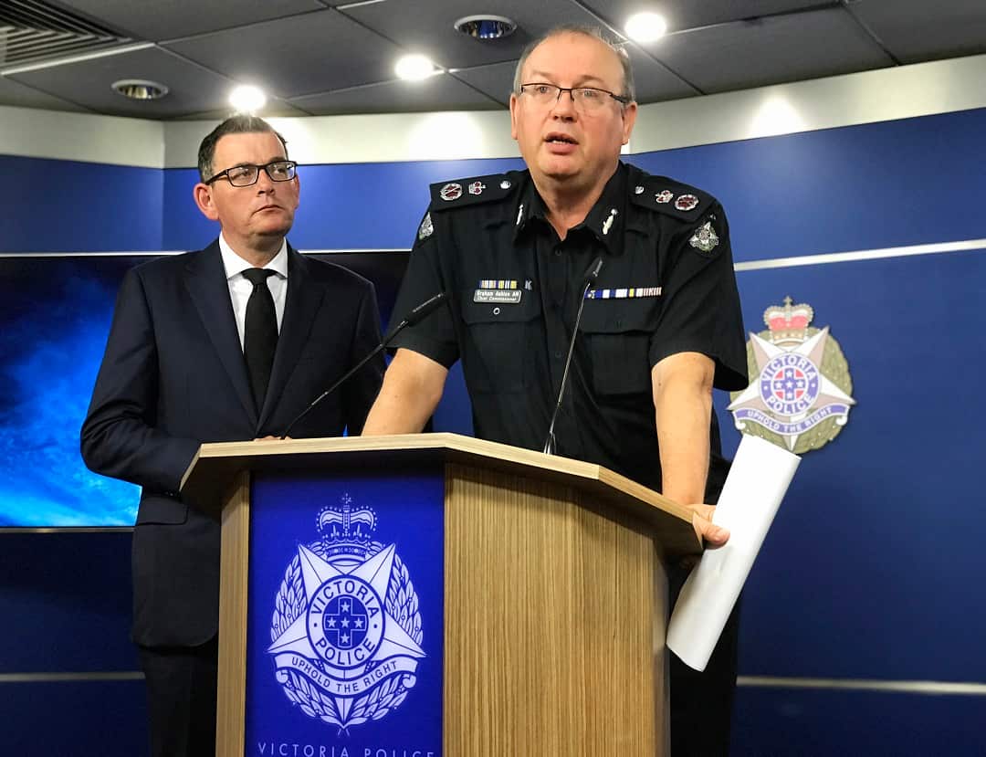 Victorian Premier Daniel Andrews (left) and Chief Commissioner Graham Ashton address the media on counter terrorism raids in Melbourne?s northwest in Melbourne, Tuesday, November 20, 2018. (AAP Image/Kaitlyn Offer) NO ARCHIVING