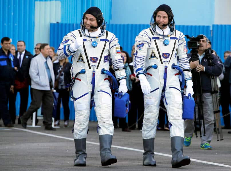 Roscosmos cosmonaut Alexey Ovchinin (L) and NASA astronaut Nick Hague were confident before liftoff