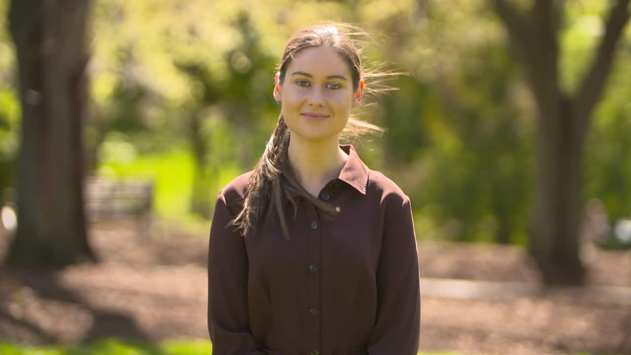 "Auslan being a visual gestural language has some extra challenges," Emma Roeschlein said.