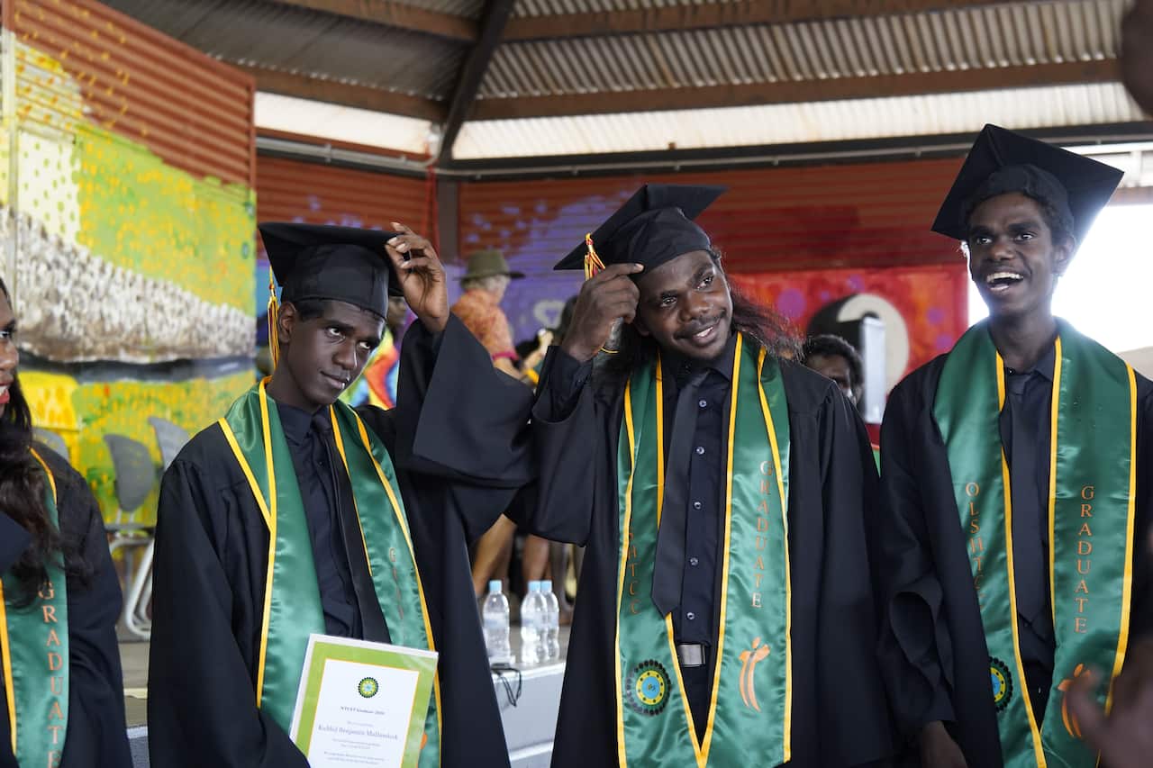 Benjamin Mullumbuk, left