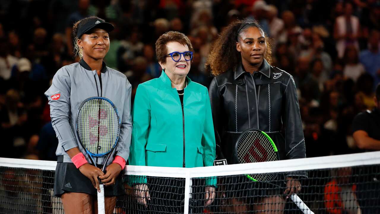 Naomi Osaka, left, of Japan, and Serena Williams, right, pose with Billie Jean King before the women's finals.