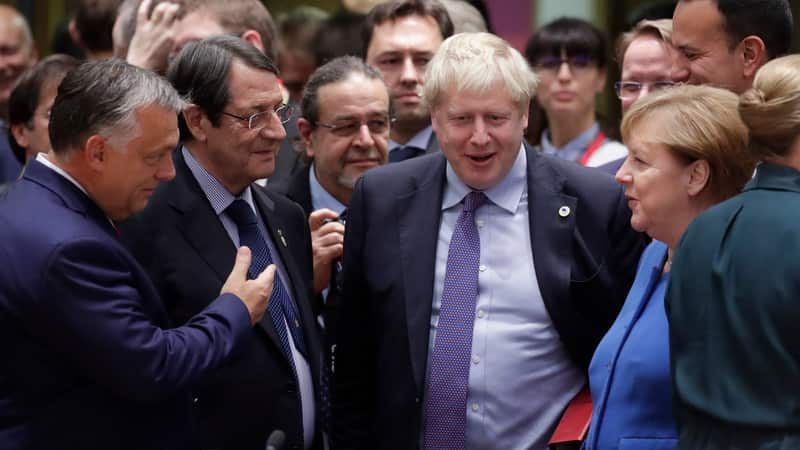 British Prime Minister Boris Johnson with EU leaders during a Brexit summit in Brussels, 17 October 2019. 