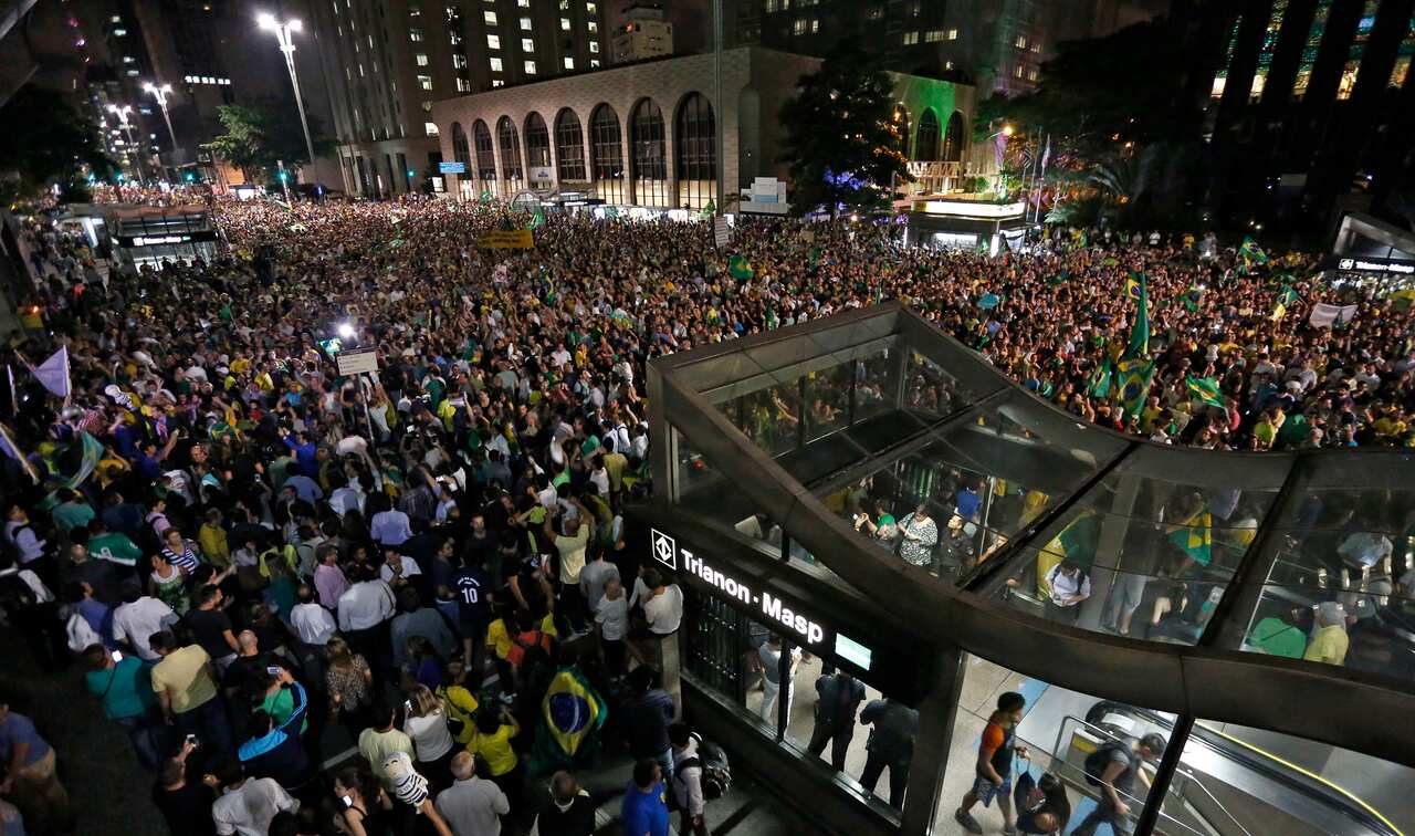 Demonstrators rally against corruption along Paulista Avenue, in Sao Paulo, Brazil on March 16, 2016 (Getty)