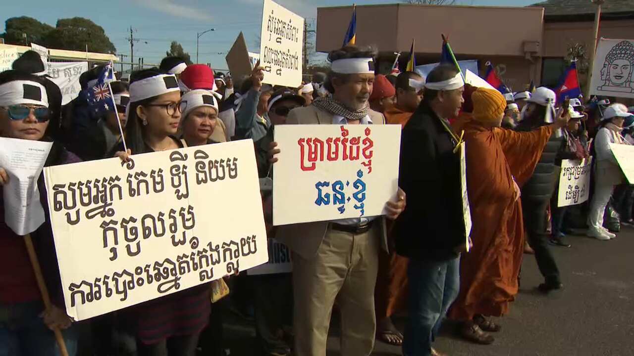 Cambodian-Australians are encouraging those in Cambodia not to vote.