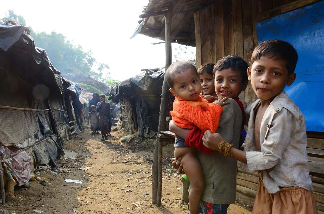  Rohingya children