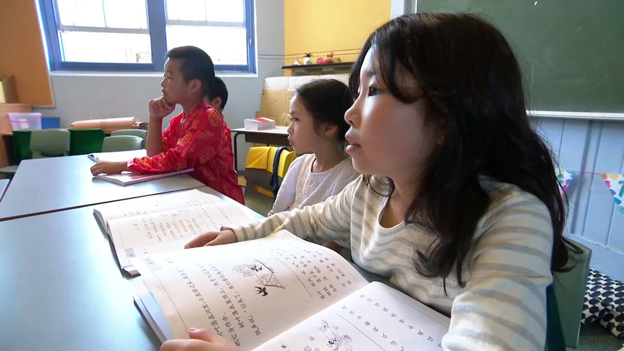 Students at Feng Hua Chinese School in Sydney 