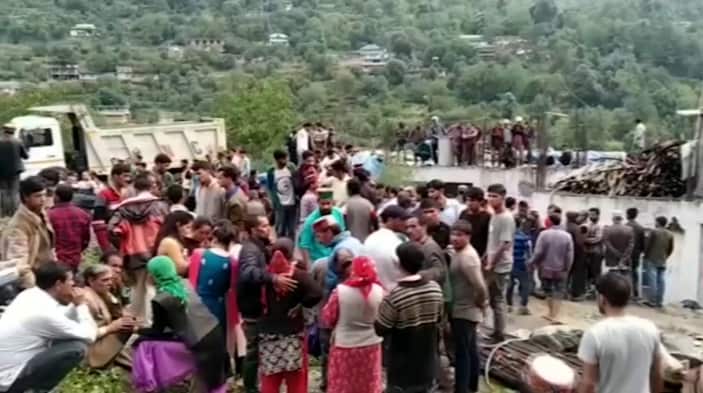 People carried the injured on their backs from the crash site.