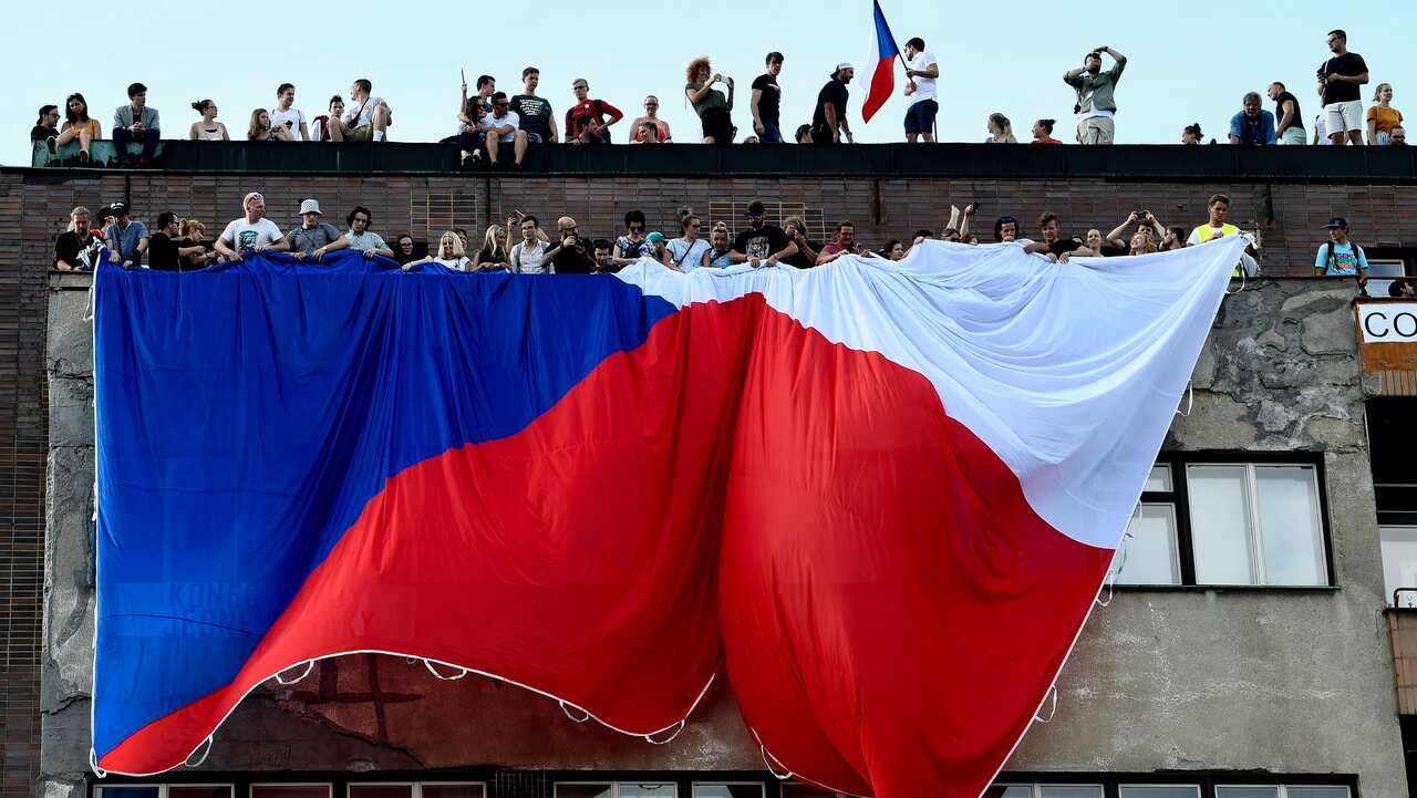 Thousands of demonstrators gather to protest against Czech Prime Minister Andrej Babis and new minister of justice.